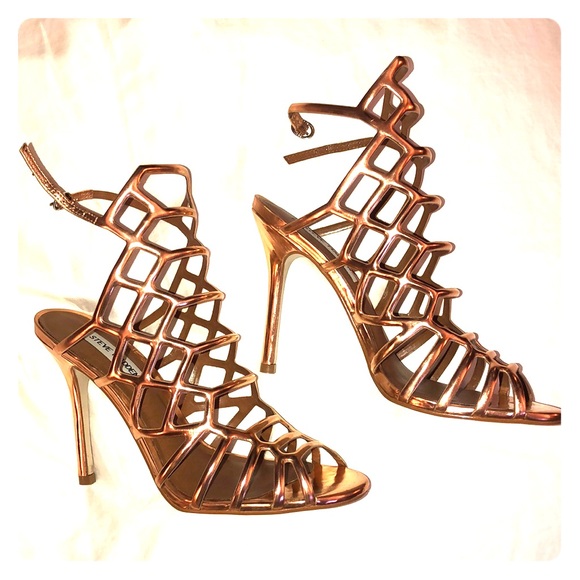 Steve Madden Rose Gold Heels - Picture 1 of 3
